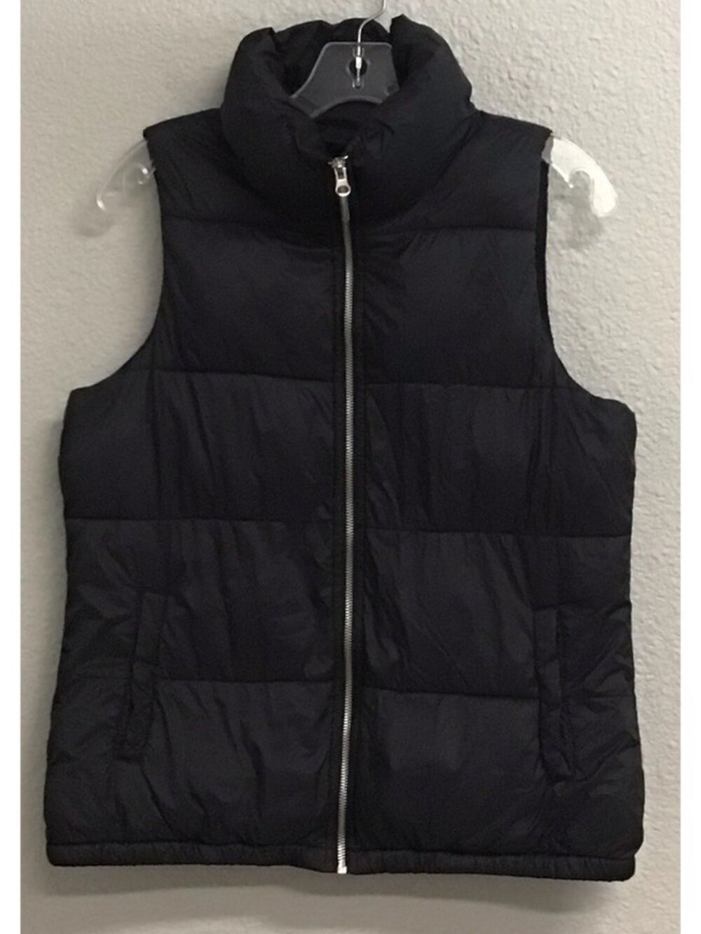 Old Navy Women’s Black Puffer Vest Winter Full Zip Size Small